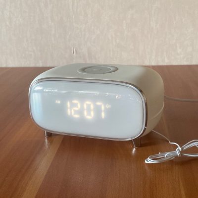 Wake Up Light Alarm Clock Radio With Sunrise Simulation, Nightlight, Phone Charger