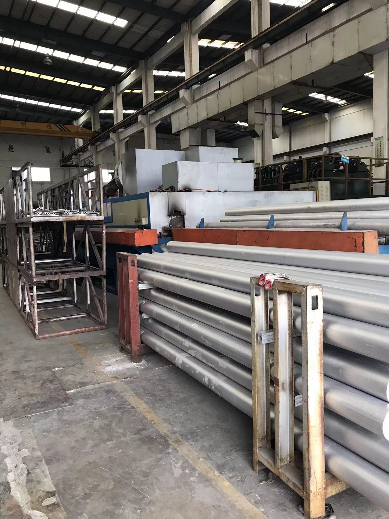 Aluminum Extruding Manufacturing | Expert CNC, Polishing, Anodic Oxidation Services