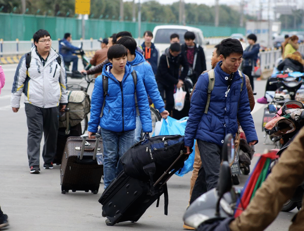 Young people in China are increasingly Reluctant to Work in Factories 2 image